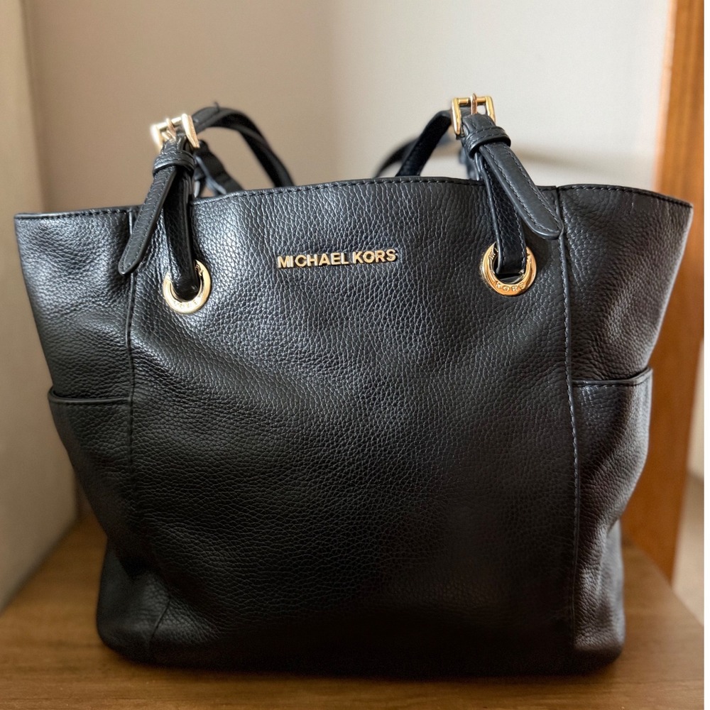 Michael Kors Bedford Medium Pocket Tote Black Pebbled Leather Gold Hardware Bag
